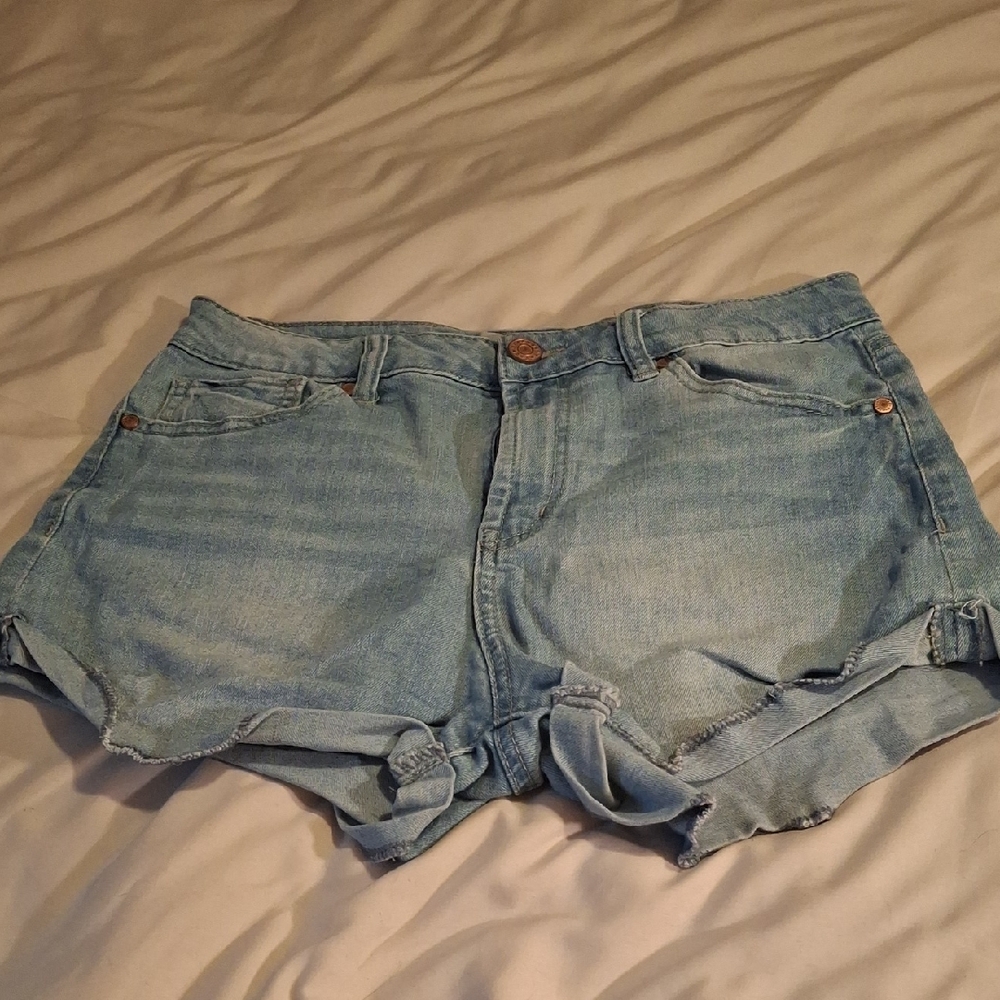 Refuge Light Wash Cuffed Denim Shorts